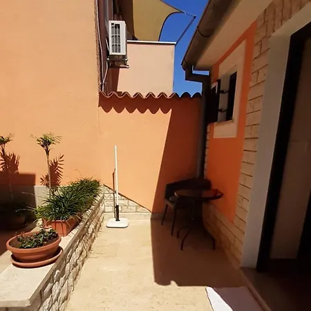 Edo Apartment Porec